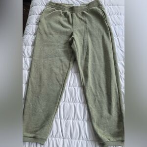 Mondetta womans Sage Green Casual Pants